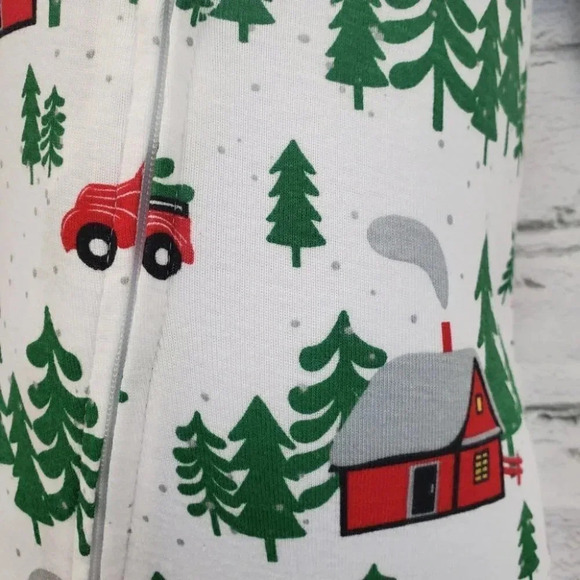 6-9 Month Infant Forest Theme White and Green Footed Christmas Onesies - Picture 7 of 8